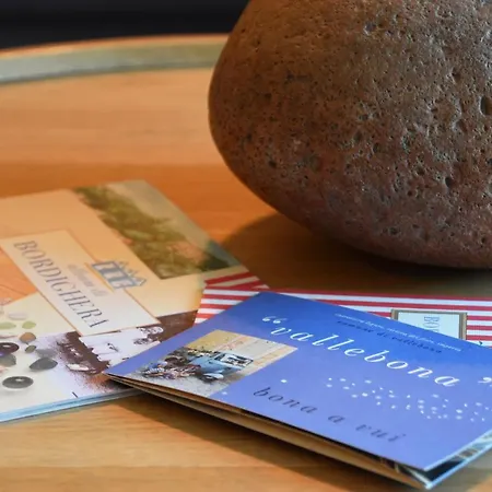 Pietraverdemare * Vallebona