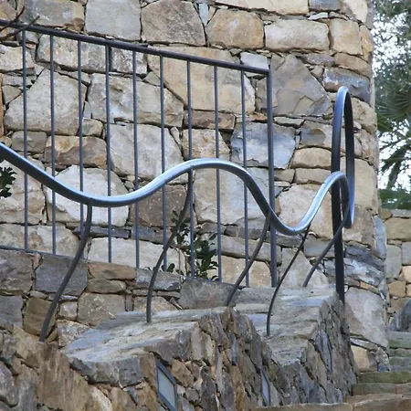 Pietraverdemare Διαμέρισμα Vallebona
